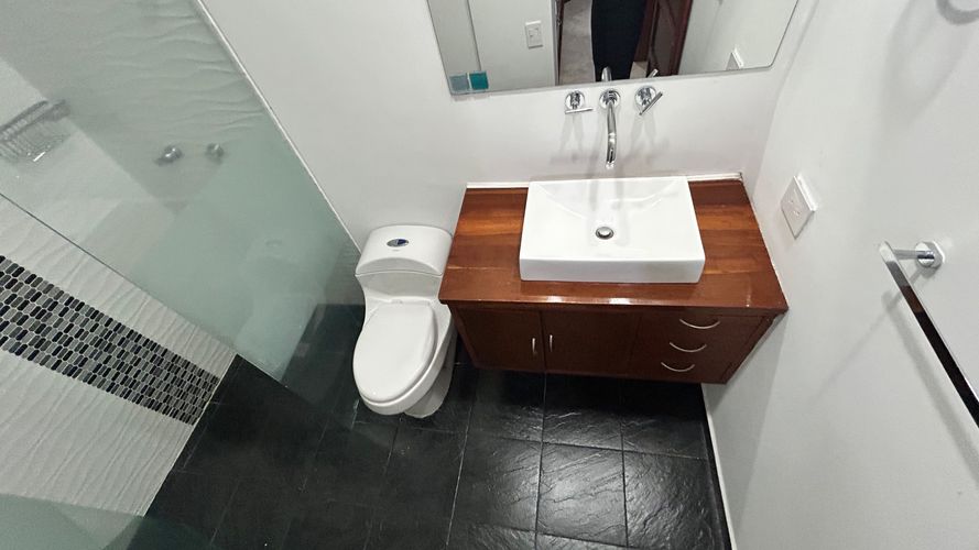 Casa de 4 alcobas en venta en Cr. Los Balsos, Ibagué, 320 m² · foto 5 de 21