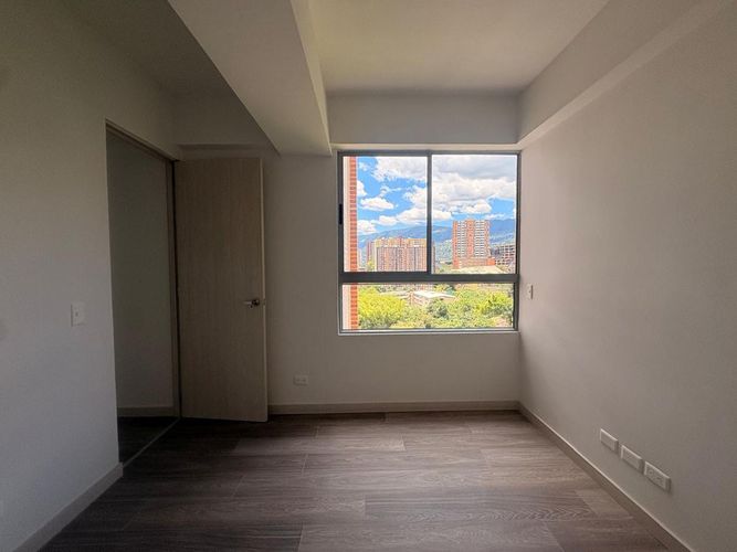 Apartamento de 3 alcobas en venta en Maria Auxiliadora, Sabaneta, 76 m² · foto 10 de 15