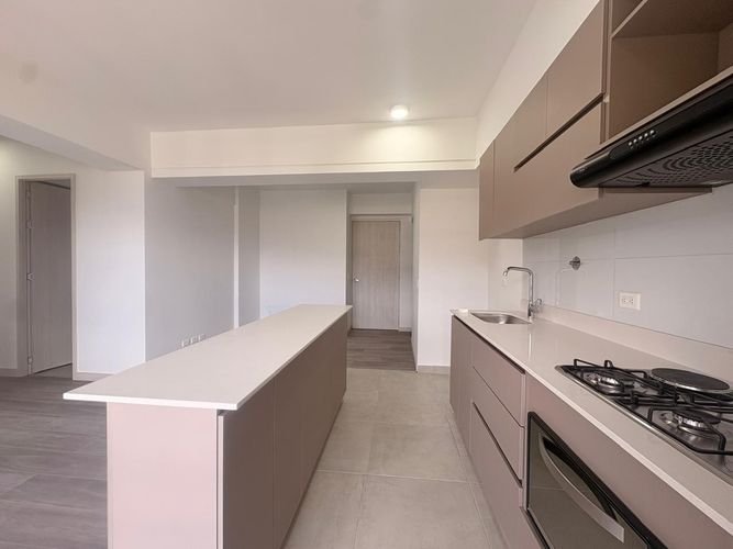 Apartamento de 3 alcobas en venta en Maria Auxiliadora, Sabaneta, 76 m² · foto 6 de 15