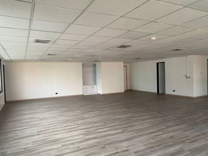 Oficina en arriendo en El Poblado, Medellín, 125 m² · foto 9 de 9