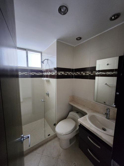 Apartamento de 2 alcobas en venta en Cabecera Del Llano, Bucaramanga, 68 m² · foto 10 de 20