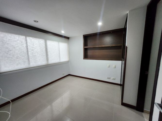 Apartamento de 2 alcobas en venta en Cabecera Del Llano, Bucaramanga, 68 m² · foto 16 de 20
