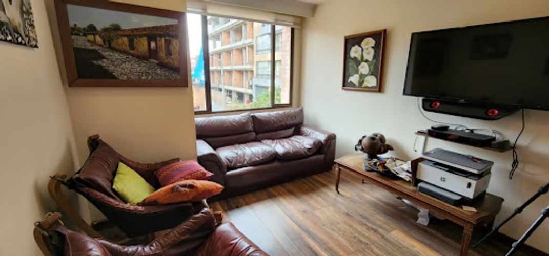 Apartamento de 3 alcobas en venta en San Patricio, Bogotá, 127 m² · foto 2 de 8