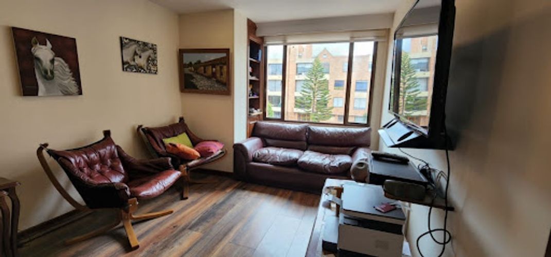 Apartamento de 3 alcobas en venta en San Patricio, Bogotá, 127 m² · foto 3 de 8