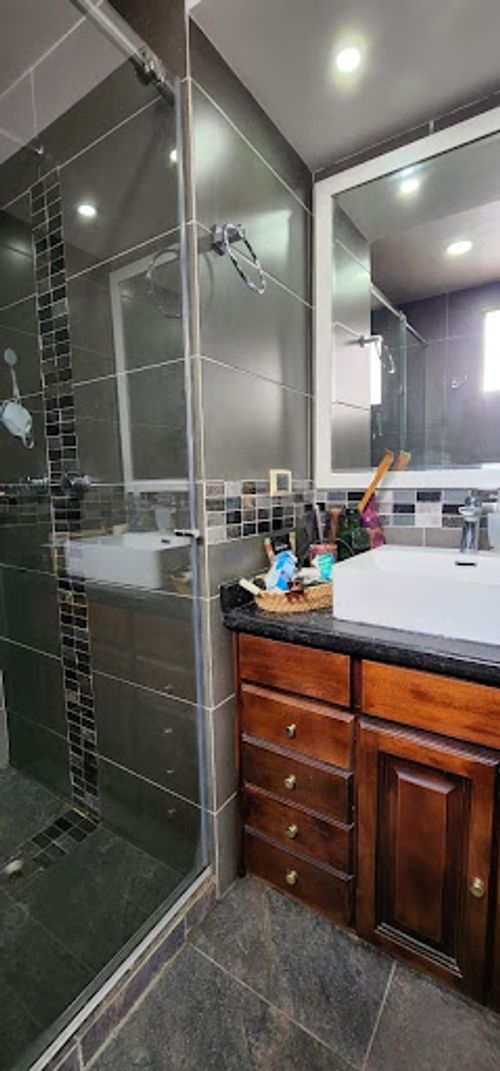 Apartamento de 3 alcobas en venta en San Patricio, Bogotá, 127 m² · foto 4 de 8