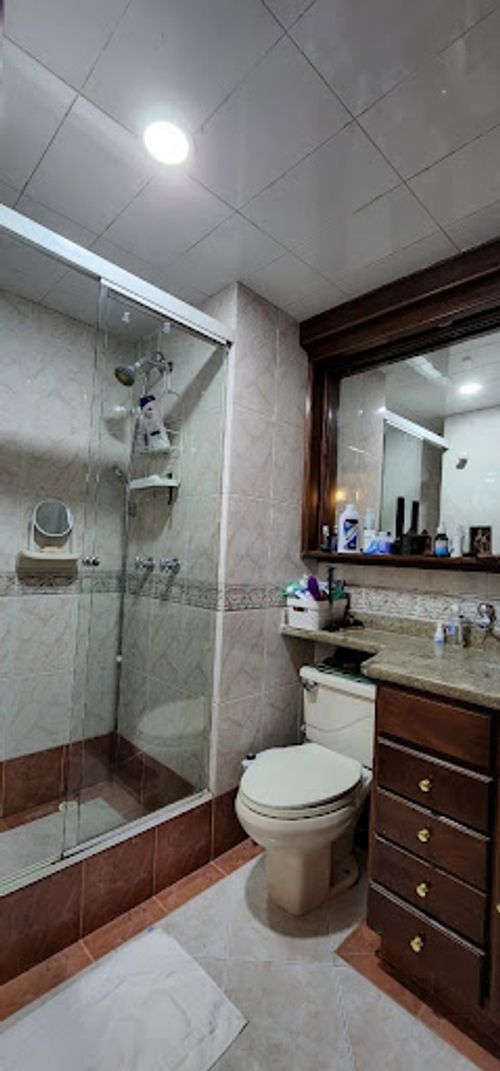Apartamento de 3 alcobas en venta en San Patricio, Bogotá, 127 m² · foto 5 de 8