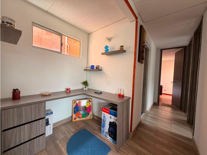 Apartamento de 3 alcobas en venta en Echavarria, Madrid, 67 m² · foto 5 de 14