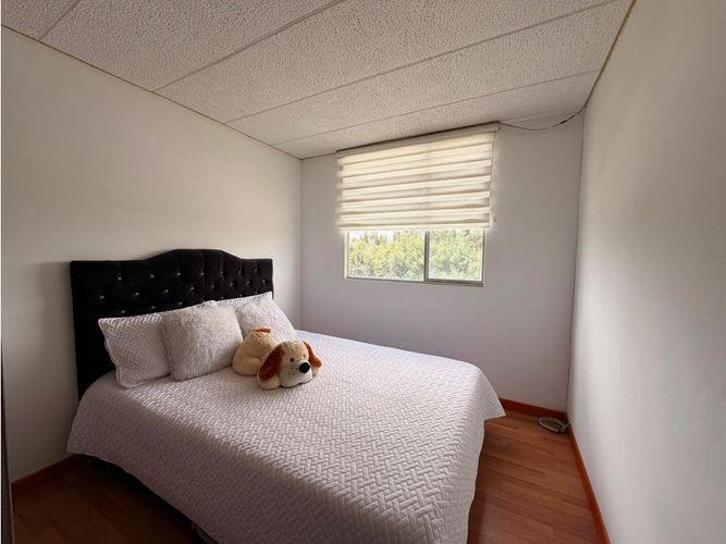 Apartamento de 3 alcobas en venta en Echavarria, Madrid, 67 m² · foto 6 de 14
