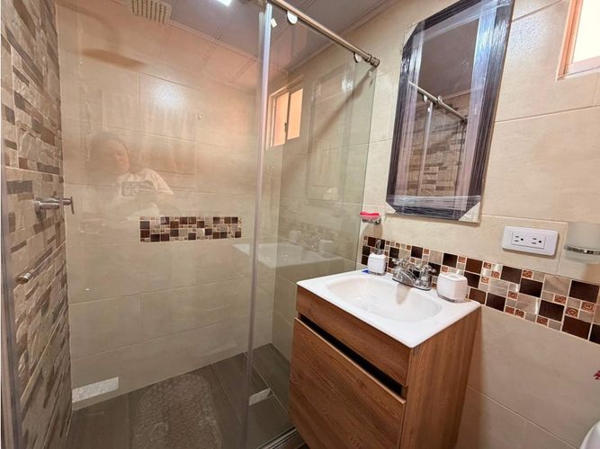 Apartamento de 3 alcobas en venta en Echavarria, Madrid, 67 m² · foto 7 de 14