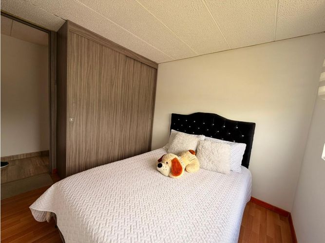 Apartamento de 3 alcobas en venta en Echavarria, Madrid, 67 m² · foto 9 de 14