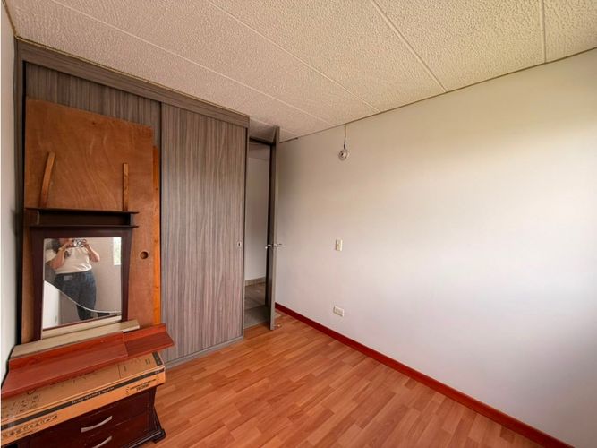 Apartamento de 3 alcobas en venta en Echavarria, Madrid, 67 m² · foto 10 de 14