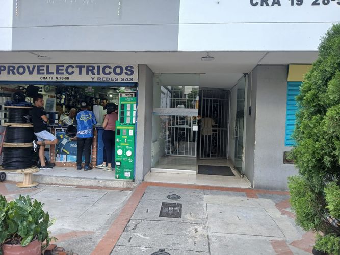 Local en venta en Granada, Bucaramanga, 13 m² · foto 5 de 16