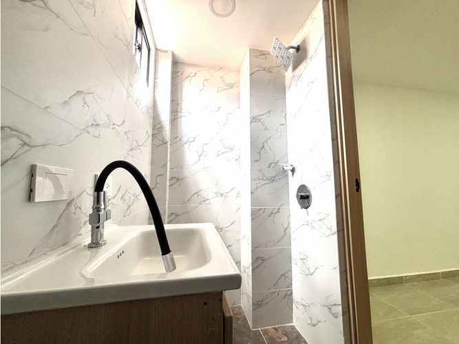 Apartamento de 3 alcobas en venta en Aeroparque Juan Pablo Ii, Medellín, 66 m² · foto 7 de 18