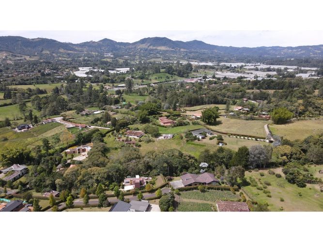 Lote en venta en Guamito, La Ceja, 2536 m² · foto 7 de 20