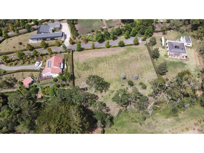 Lote en venta en Guamito, La Ceja, 2536 m² · foto 9 de 20