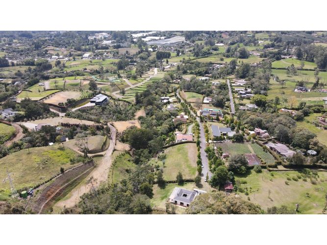 Lote en venta en Guamito, La Ceja, 2536 m² · foto 17 de 20