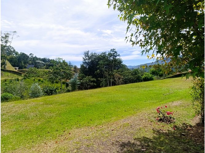 Lote en venta en Guamito, La Ceja, 2536 m² · foto 19 de 20