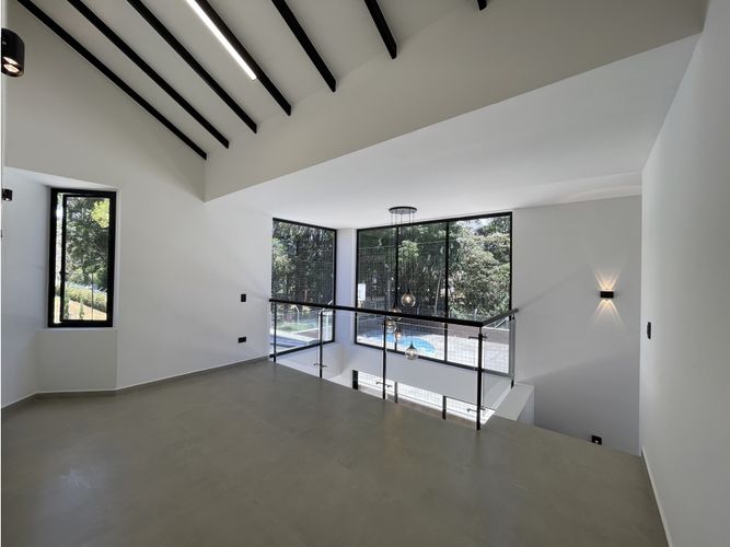 Casa de 3 alcobas en venta en La Ceja, 174 m² · foto 8 de 12