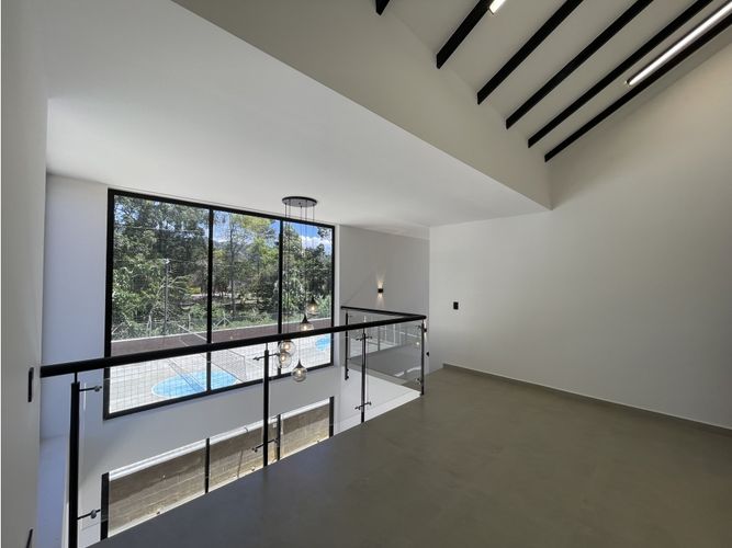 Casa de 3 alcobas en venta en La Ceja, 174 m² · foto 11 de 12