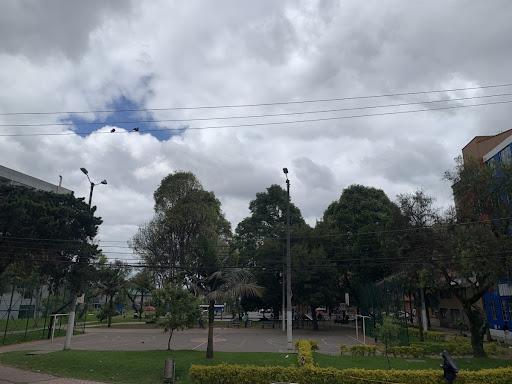 Casa en venta en Quinta Paredes, Bogotá · foto 10 de 10