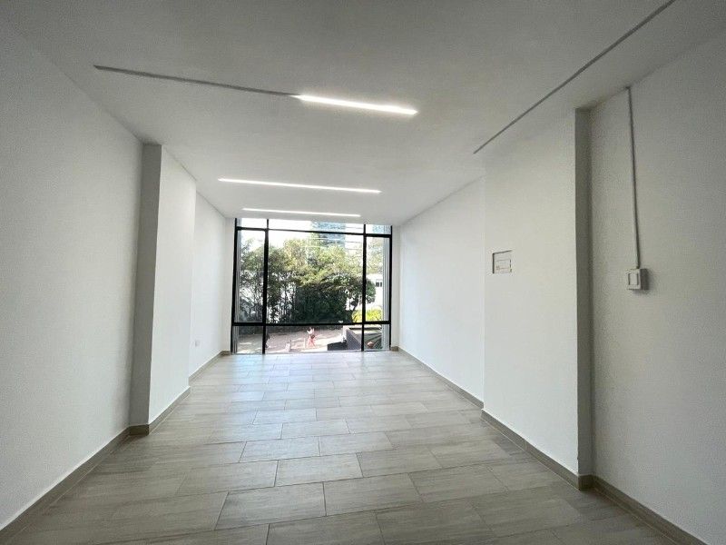 Oficina en arriendo en El Poblado, Medellín, 70 m² · foto 5 de 6