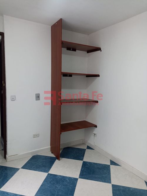 Casa en venta en Los Naranjos, Itagüí · foto 18 de 19