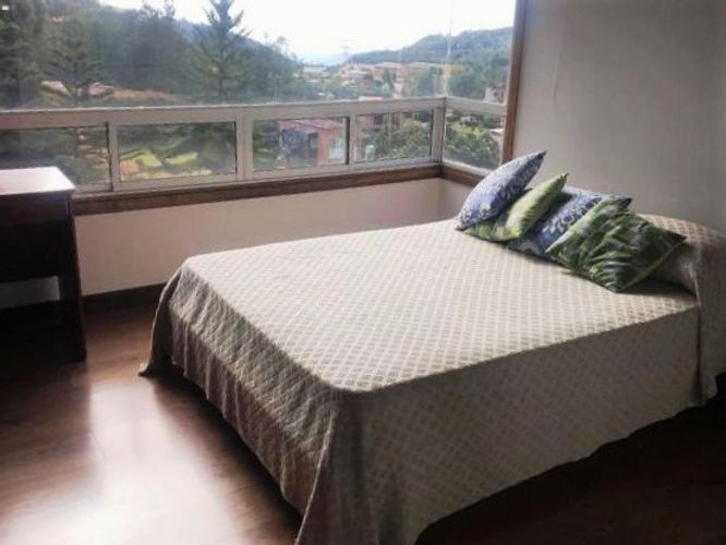 Casa de 4 alcobas en venta en Escobero, Envigado, 407 m² · foto 2 de 16