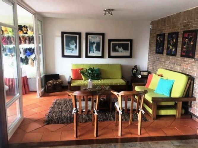 Casa de 4 alcobas en venta en Escobero, Envigado, 407 m² · foto 9 de 16