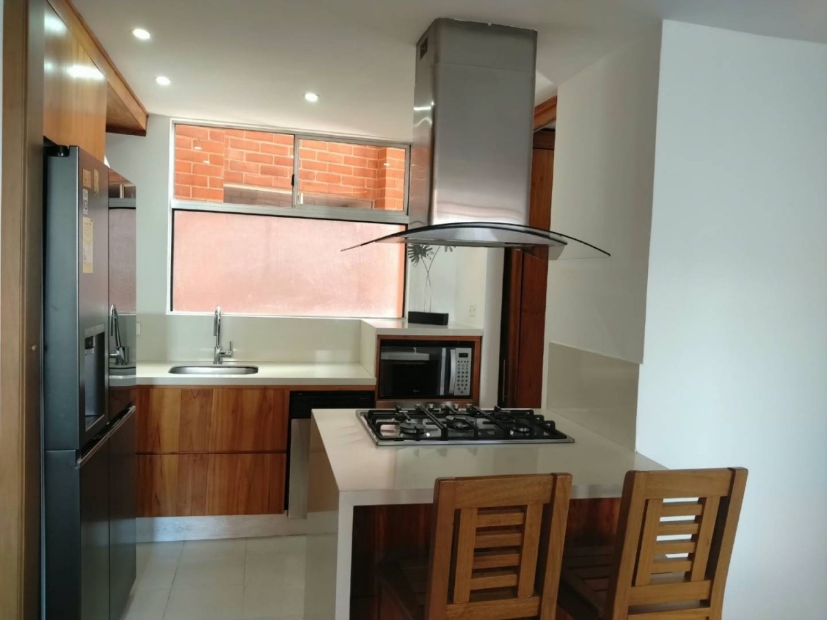 Apartamento en arriendo en Castropol, Medellín · foto 7 de 24