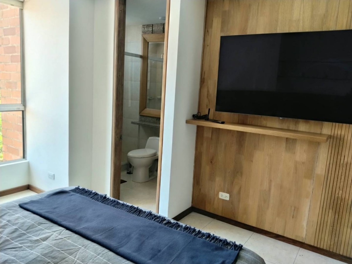 Apartamento en arriendo en Castropol, Medellín · foto 14 de 24