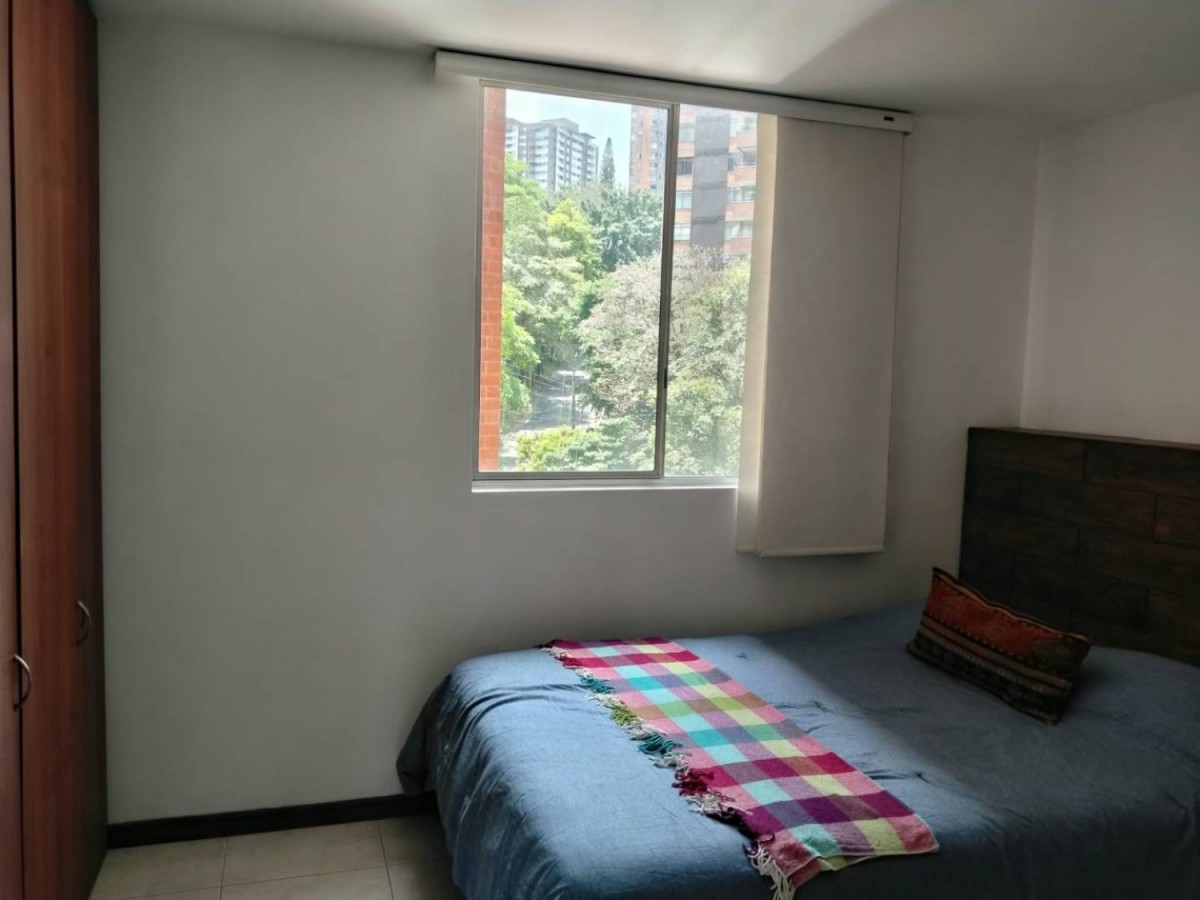 Apartamento en arriendo en Castropol, Medellín · foto 16 de 24