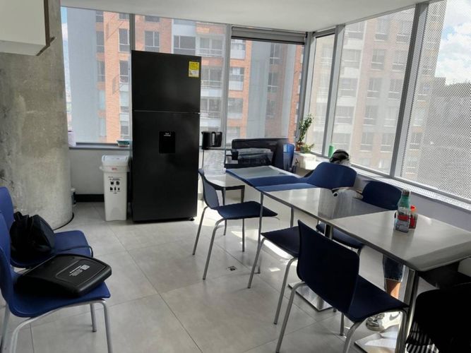 Oficina en arriendo en Las Palmas, Medellín, 220 m² · foto 7 de 20