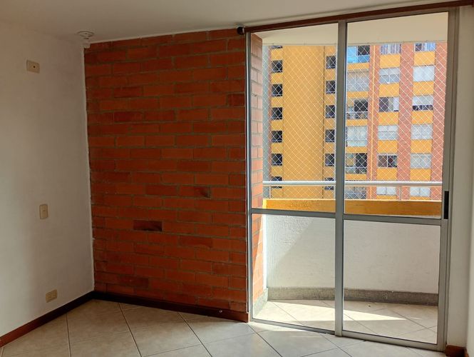 Apartamento de 1 alcoba en venta en La Aguacatala, Medellín, 42 m² · foto 11 de 13