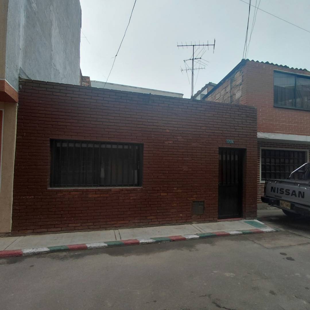 Casa en venta en La Cabana Fontibon, Bogotá · foto 16 de 18
