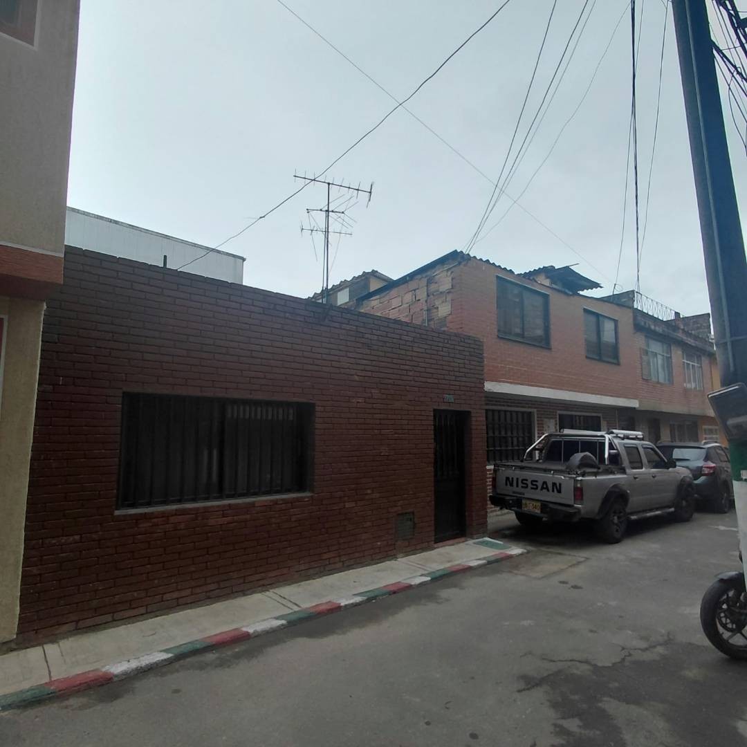 Casa en venta en La Cabana Fontibon, Bogotá · foto 14 de 18