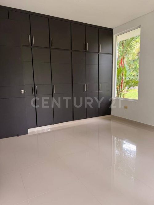 Casa de 3 alcobas en venta en Pompeya, Villavicencio, 250 m² · foto 9 de 22