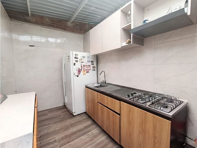 Casa de 5 alcobas en venta en 12 De Octubre, Bogotá, 177 m² · foto 3 de 13