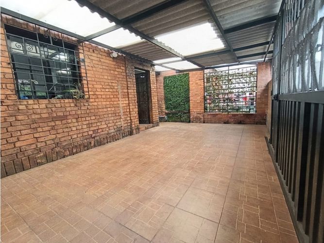 Casa de 5 alcobas en venta en 12 De Octubre, Bogotá, 177 m² · foto 12 de 13