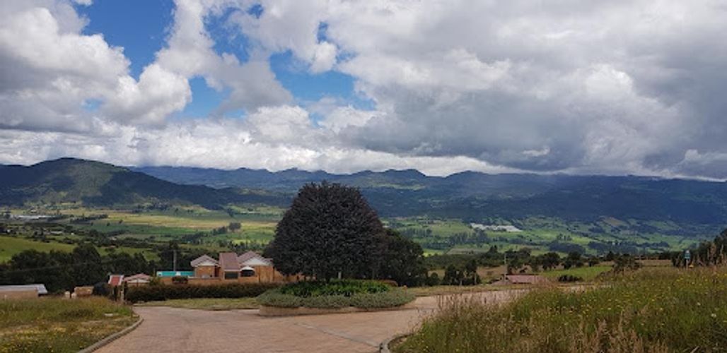 Lote en venta en Montana, Sopó, 2193 m² · foto 3 de 13