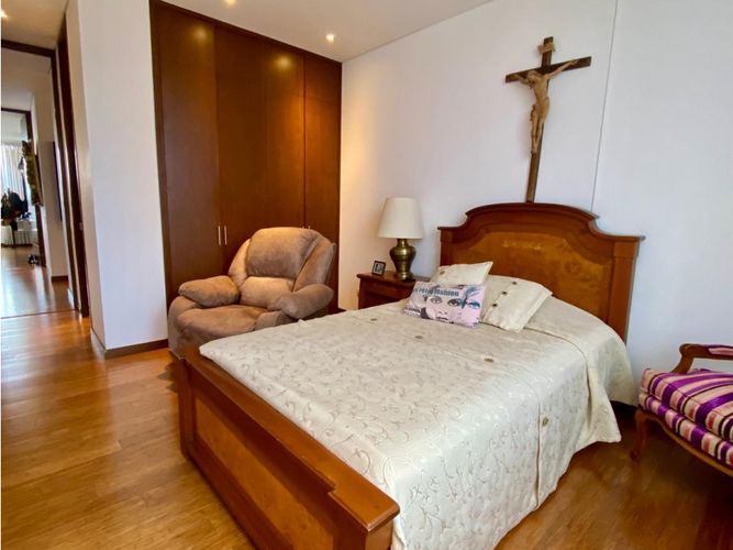 Apartamento de 3 alcobas en venta en San Lucas, Medellín, 190 m² · foto 19 de 24