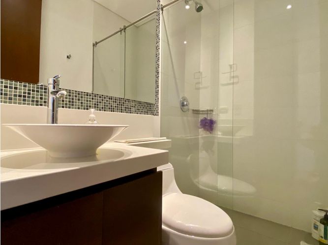 Apartamento de 3 alcobas en venta en San Lucas, Medellín, 190 m² · foto 20 de 24