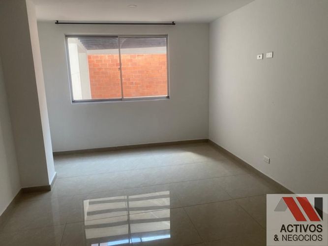 Apartamento de 3 alcobas en arriendo en La Castellana, Medellín, 217 m² · foto 24 de 24