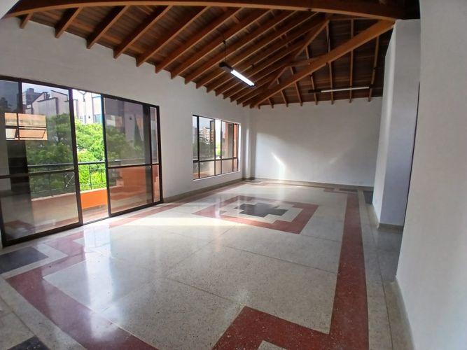 Oficina en arriendo en Suramericana, Medellín, 140 m² · foto 6 de 18