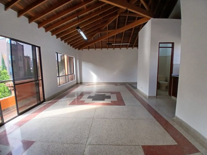 Oficina en arriendo en Suramericana, Medellín, 140 m² · foto 7 de 18