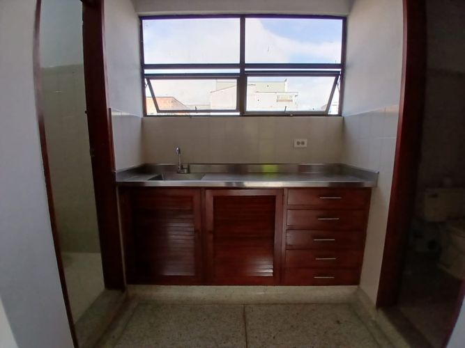 Oficina en arriendo en Suramericana, Medellín, 140 m² · foto 10 de 18