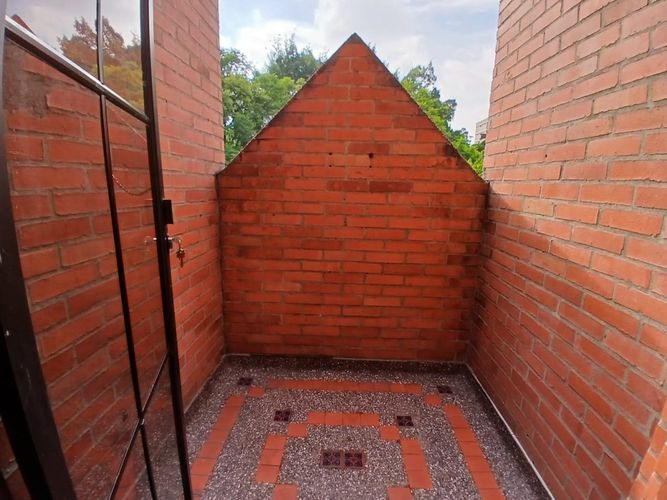Oficina en arriendo en Suramericana, Medellín, 140 m² · foto 11 de 18