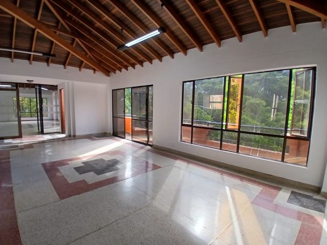 Oficina en arriendo en Suramericana, Medellín, 140 m² · foto 13 de 18