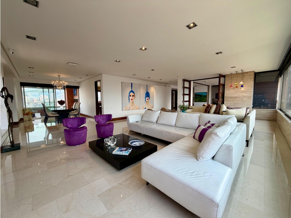 Apartamento en arriendo en El Poblado, Medellín · foto 2 de 18