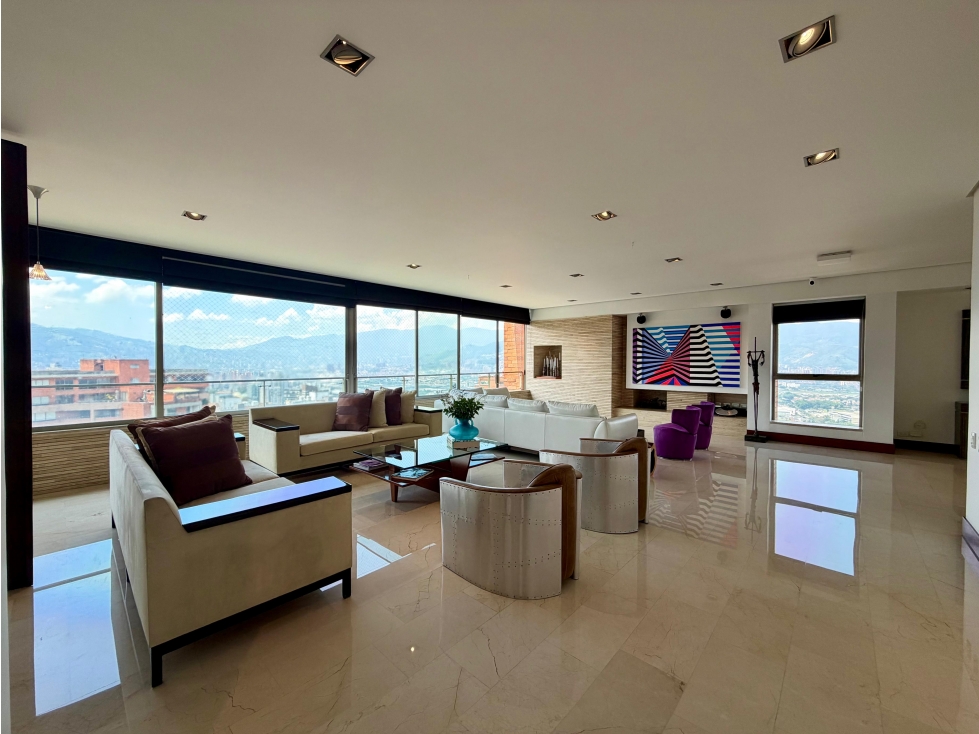 Apartamento en arriendo en El Poblado, Medellín · foto 3 de 18
