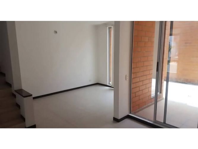 Casa de 3 alcobas en venta en Parque Natura, Jamundí, 97 m² · foto 2 de 9